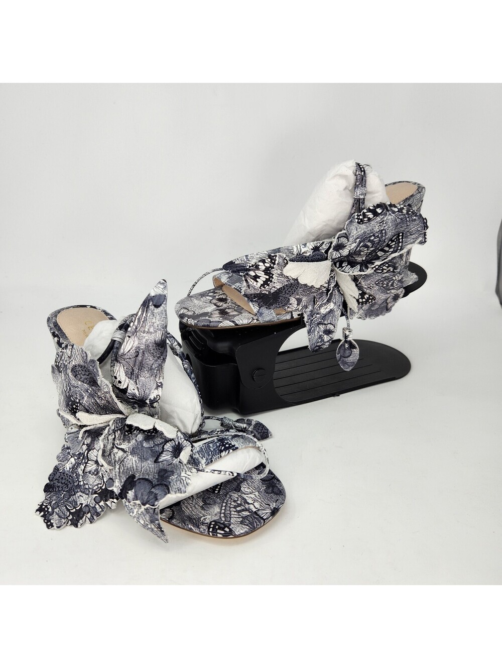 New Cecelia New York Womens Hibiscus Heeled Sandals Butterfly Leather Size 9